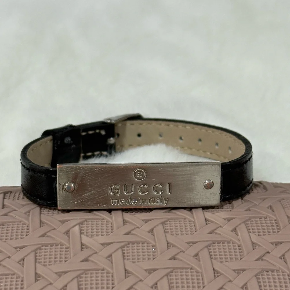 Gucci upcycled Black Leather Bracelet - Picture 1 of 5